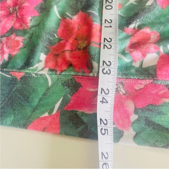 SALE NEW OVERSIZED Wildfox Island Holiday Poinsettia Sweater Large - Picture 9 of 10